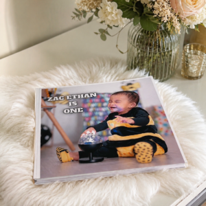 8x8 Square Hardbound Photobook – 20 Pages